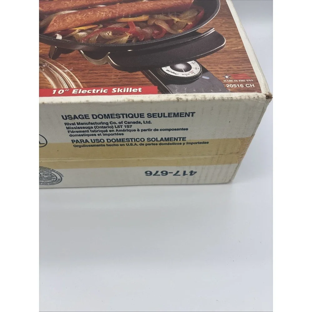 Rival Vintage Chef Skillet Made In USA  10 Inch  With Lid Old Stock Open‎ Box.